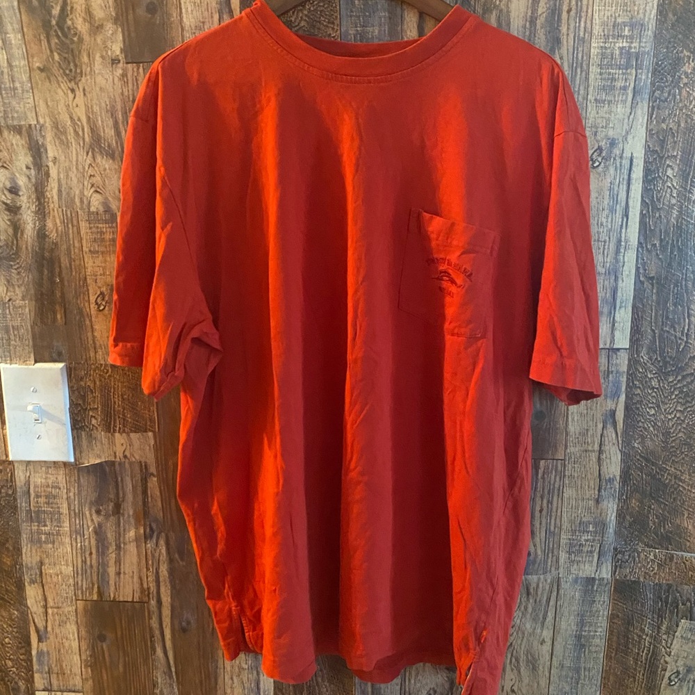 Tommy Bahamas Mens short sleeve T-shirt red/orange size XL (Rm61)